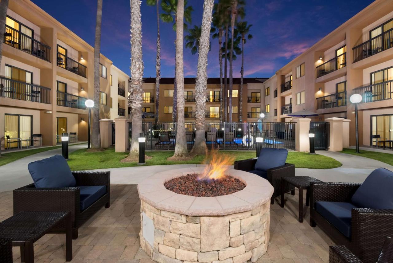 Sonesta Select Huntington Beach Fountain Valley Exterior photo